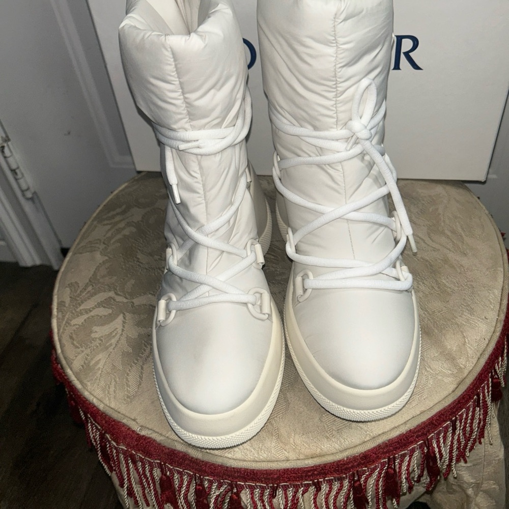 new Moncler Women's Resile Apres Ankle Tie light beige Boots Sz 38.5 - Picture 9 of 16